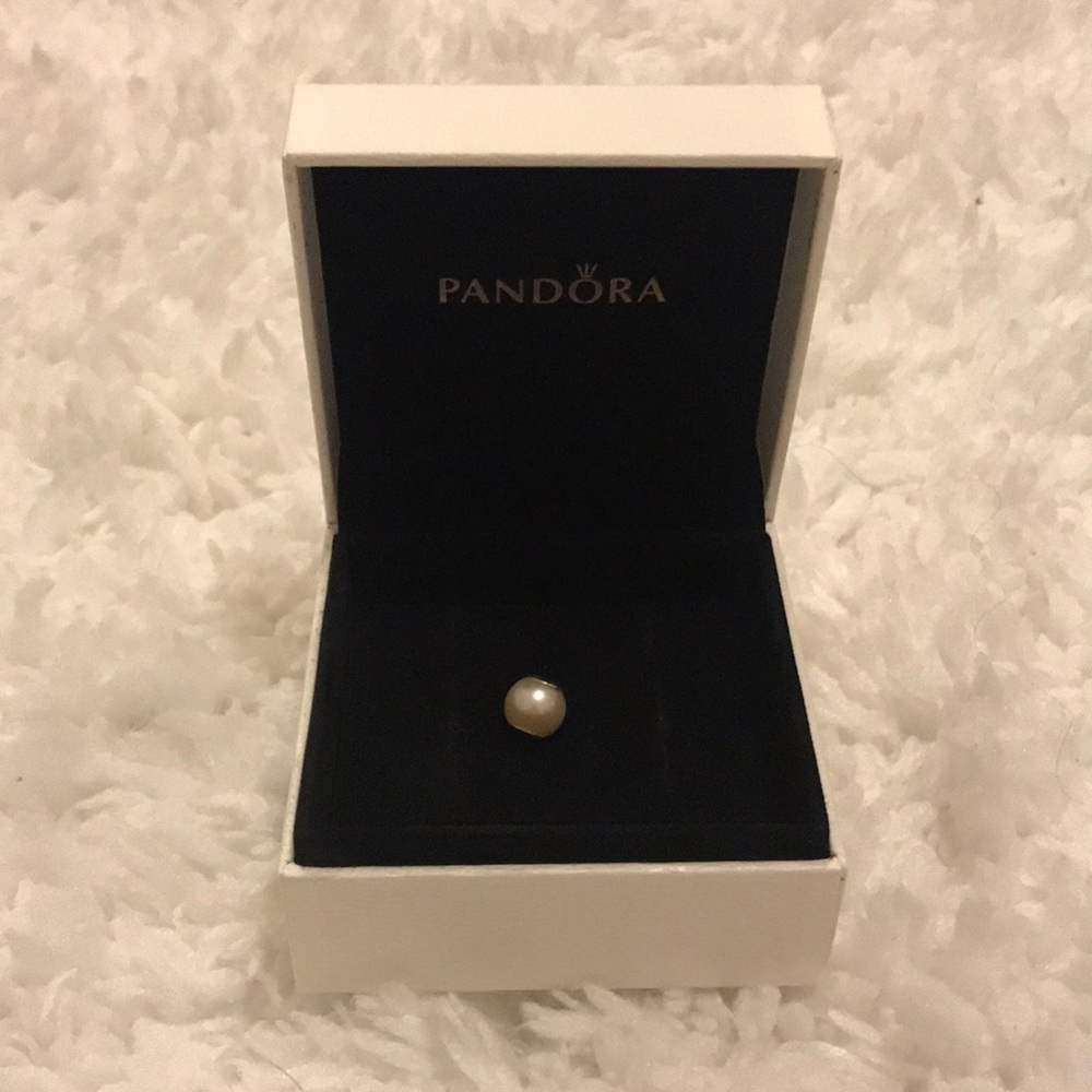 Pandora Essence Dignity Pearl Charm